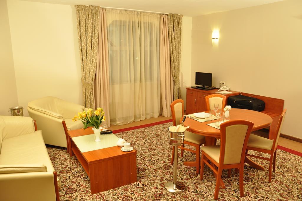 Legends Hotel Sofia Exteriör bild